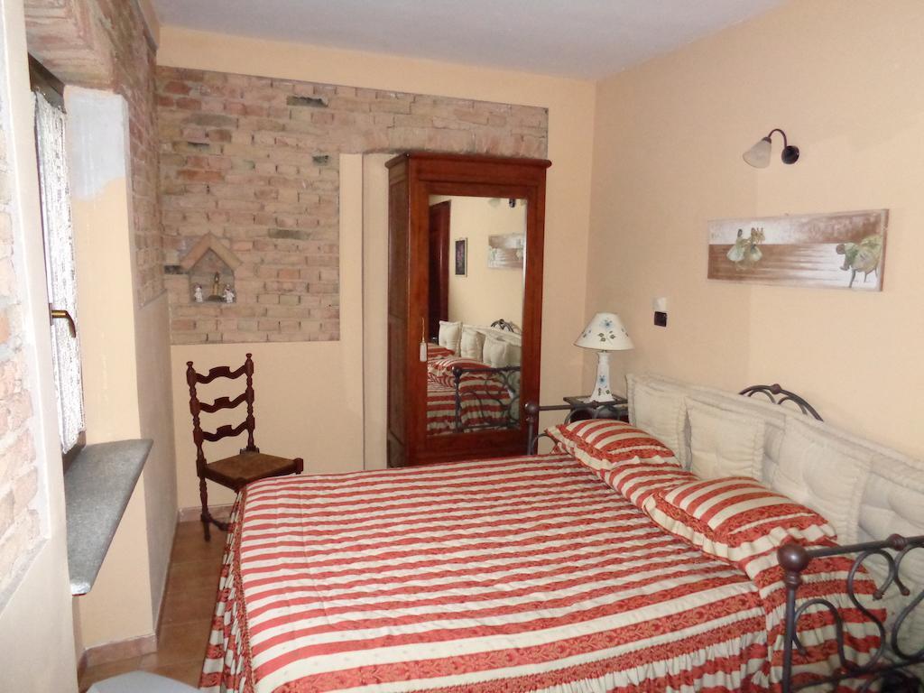 Villa Gran Collina San Damiano dʼAsti Habitación foto